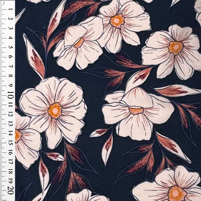 Fast Rayon med tonede blomstrer i skumring - KreStoffer