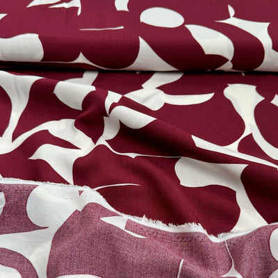 Fast viscose med abstrakte blomster, Bordeaux - KreStoffer