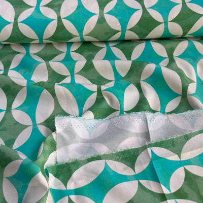 Fast viscose med geometriske striber - KreStoffer