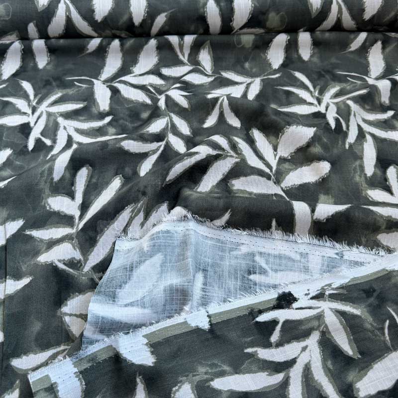 Fast viscose med malede grene i grøn - KreStoffer