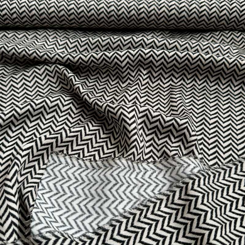 Fast viscose med småt zig zag mønster