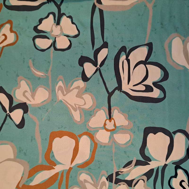 Fast viscose med tegnede blomster på stilke - KreStoffer