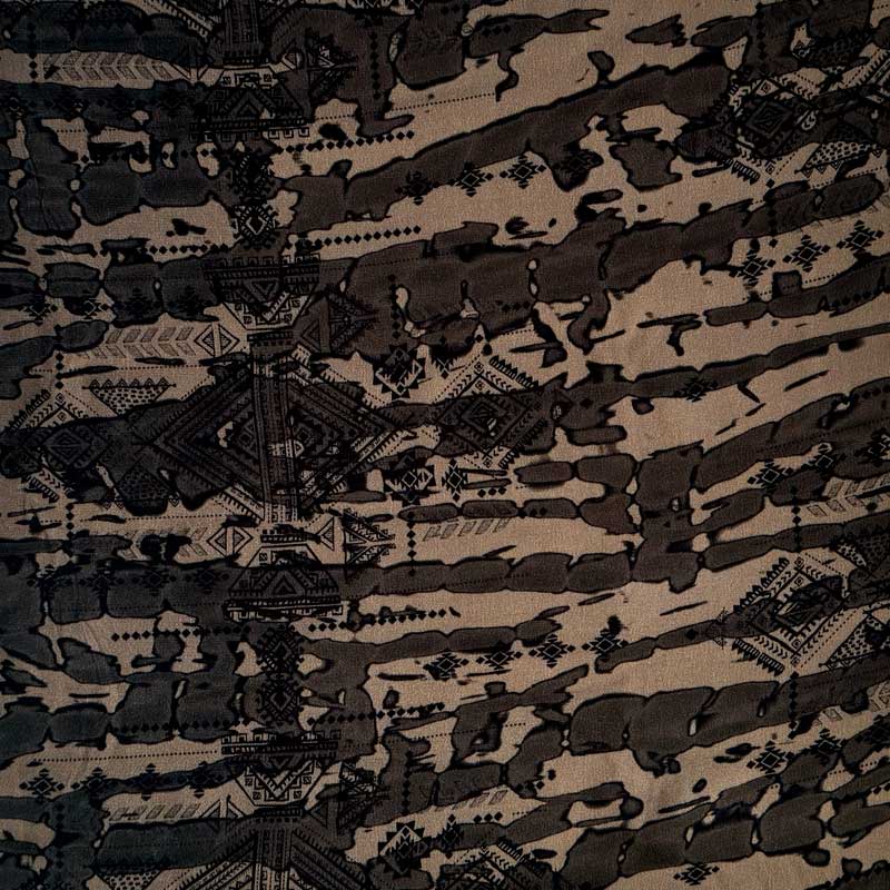 Fast viscose satin med abstrakt mønster