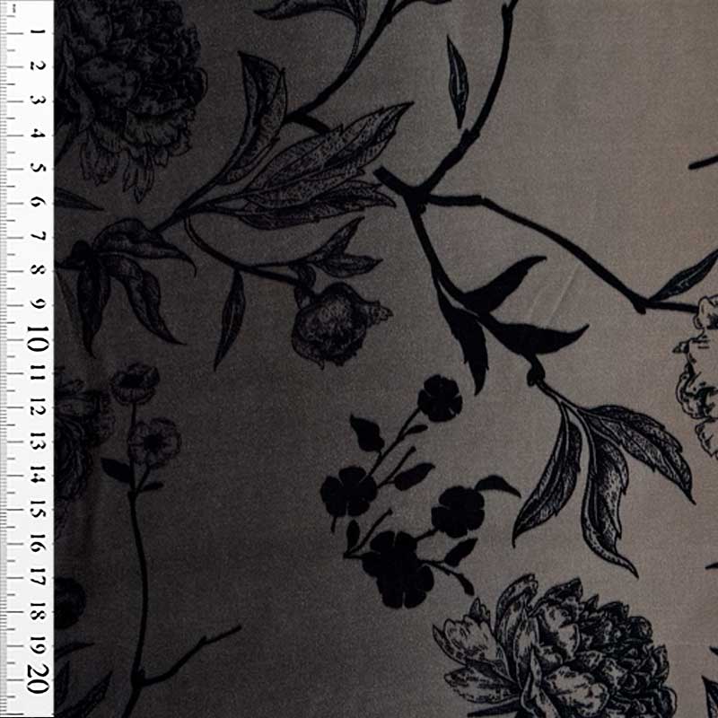 Fast viscose satin med blomster grene - KreStoffer