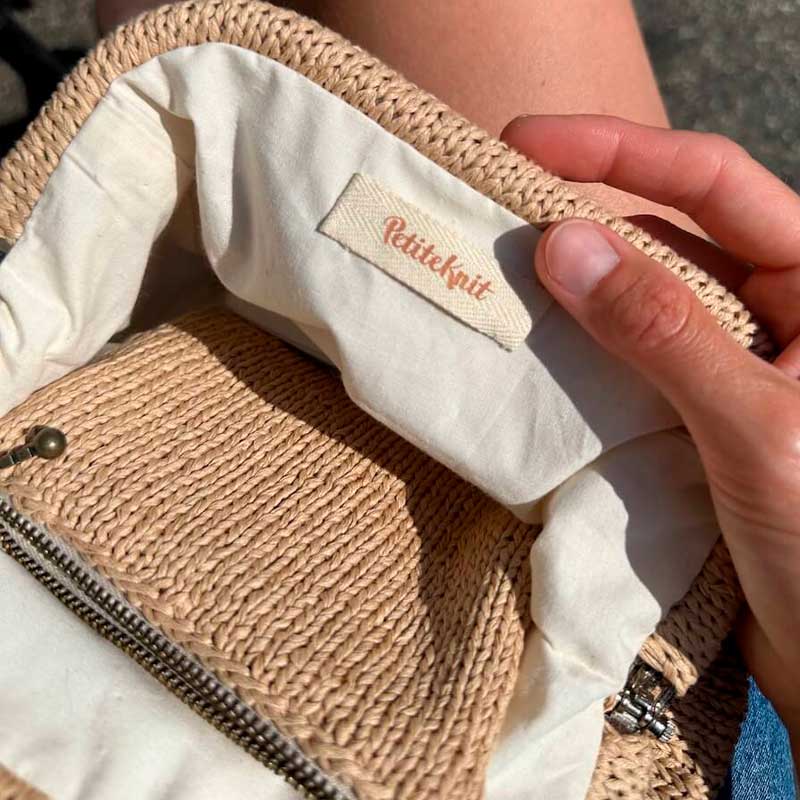 Ubleget foer til lille Juno Bag fra PetiteKnit