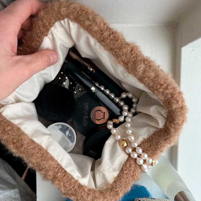 Ubleget foer til lille Juno Bag fra PetiteKnit