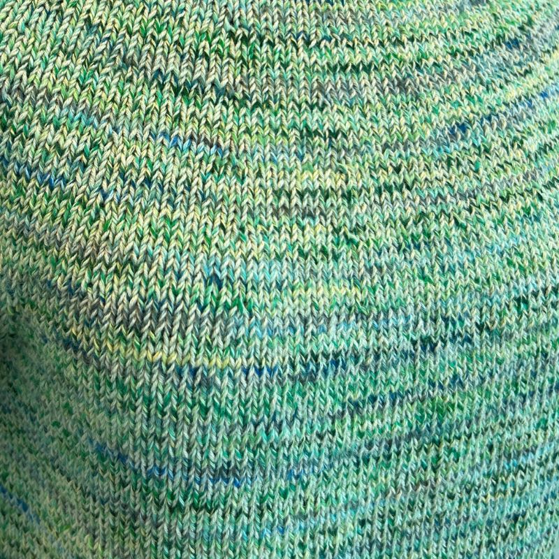 Strikkekit Kumulus Bluse O-neck fra PetiteKnit i Footprints og Lana Cotton