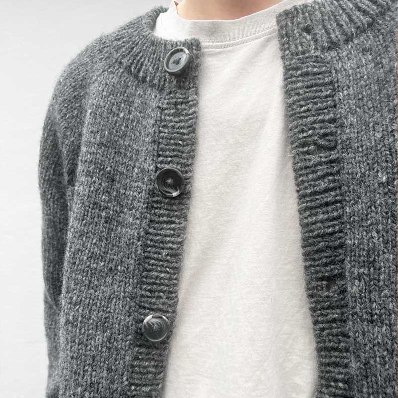 Strikkekit Foundation Cardigan Man fra Le Knit i Fritidsgarn