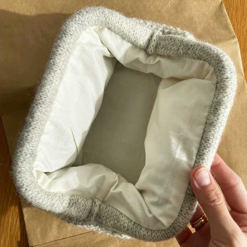 Frame til lille Clutch fra PetiteKnit