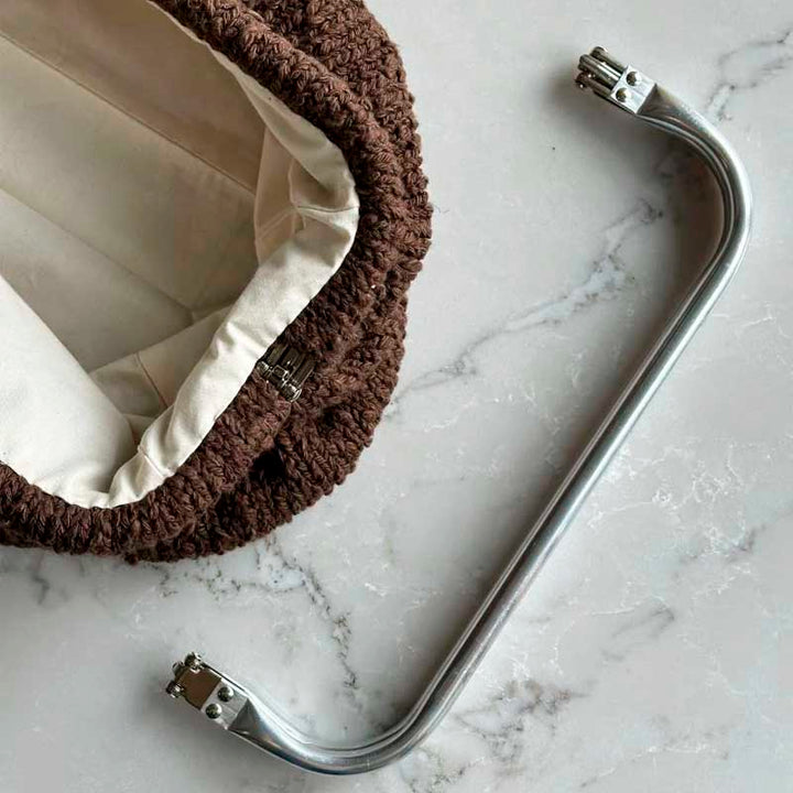 Frame til stor Clutch fra PetiteKnit