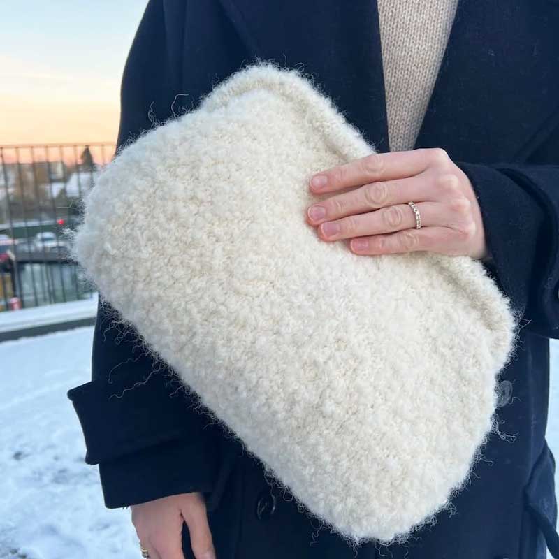 Frame til stor Clutch fra PetiteKnit