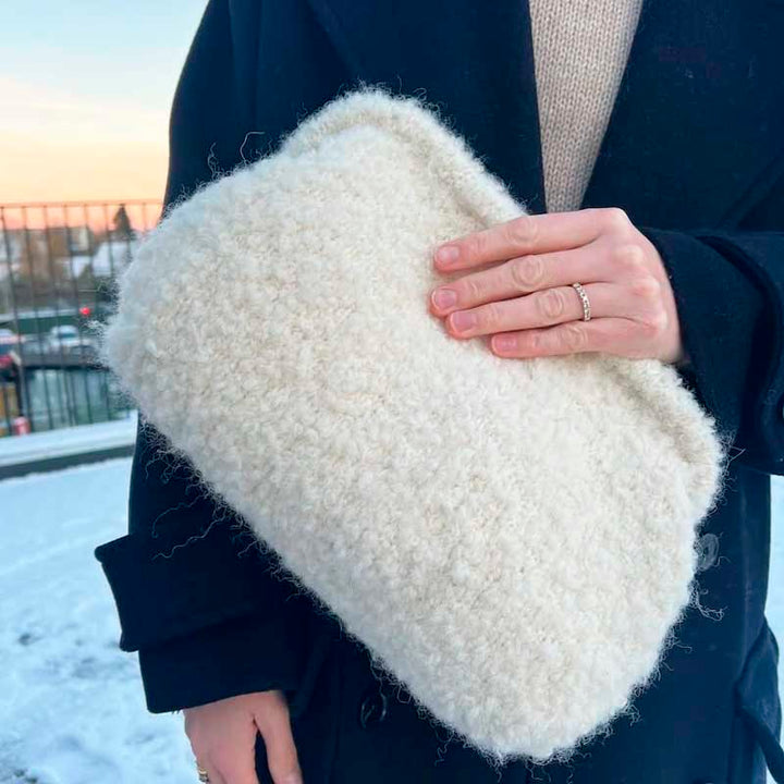 Frame til stor Clutch fra PetiteKnit