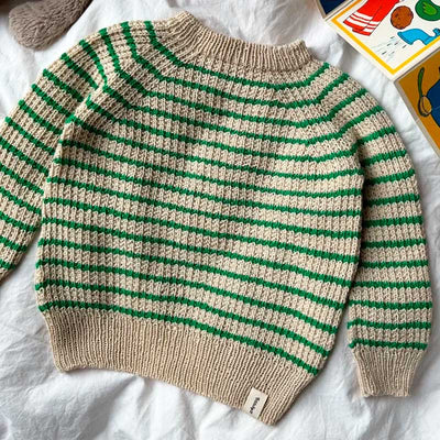 Strikkekit Friday Sweater fra PetiteKnit i Sunday Garn