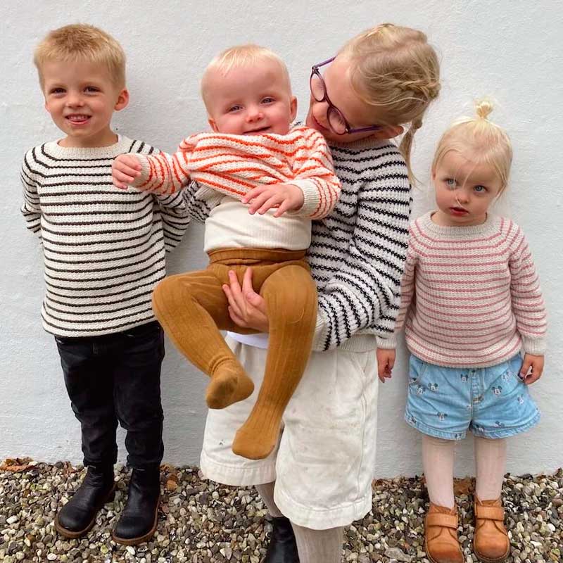 Strikkekit Friday Sweater fra PetiteKnit i Sunday Garn