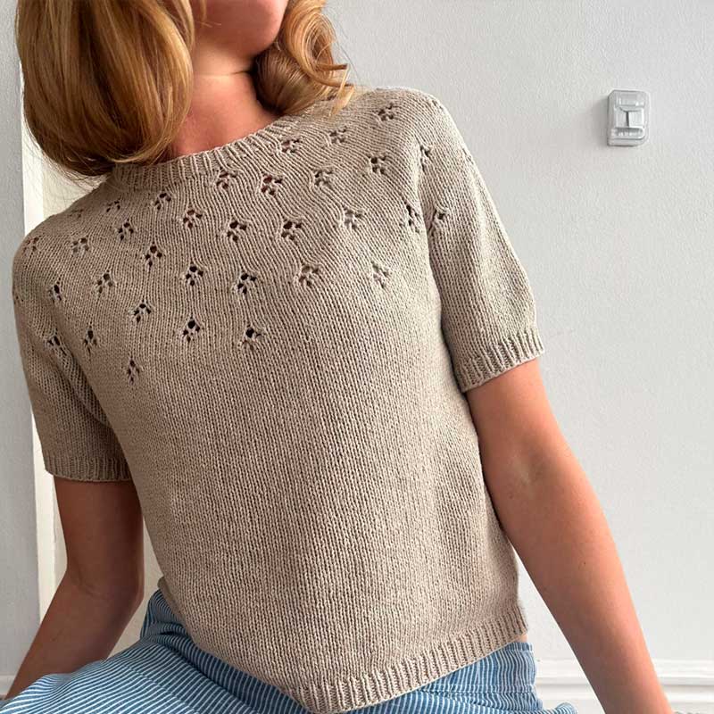 Garnpakke Clover Tee bluse fra Le Knit i Line garn - KreStoffer