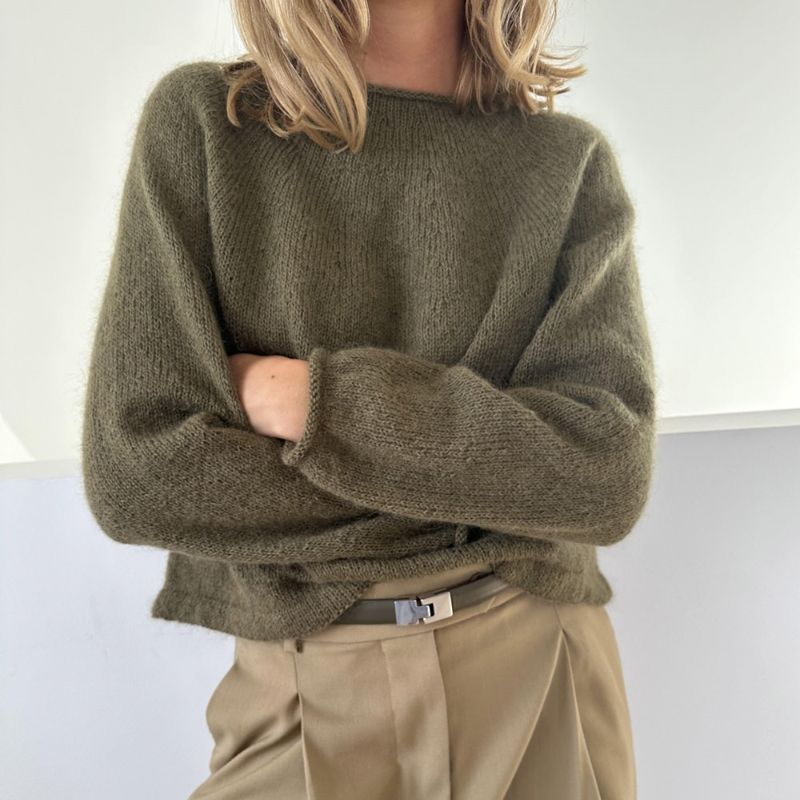 Strikkekit Plain Yoke Blouse fra Le Knit i Tynd Silk Mohair & Alpakka Følgetråd