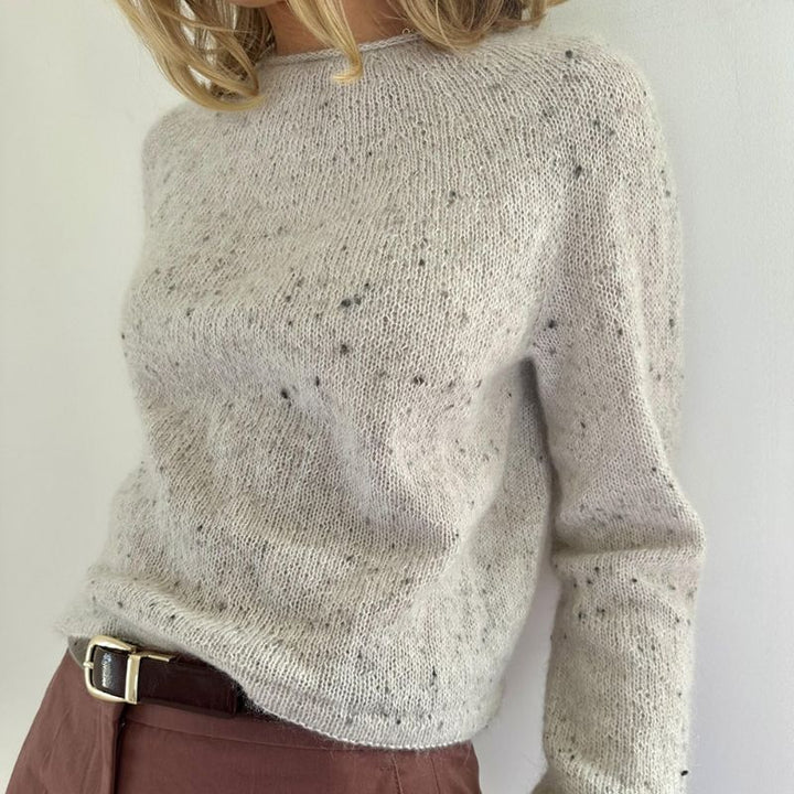 Strikkekit Plain Yoke Blouse fra Le Knit i Tynd Silk Mohair &amp; Alpakka Følgetråd