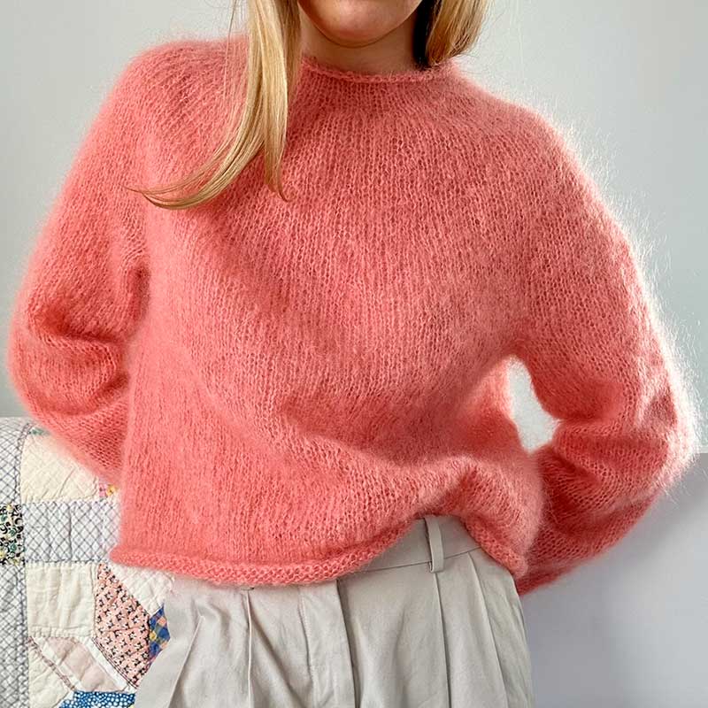 Strikkekit Plain Yoke Sweater fra Le Knit i Ballerina Chunky Mohair