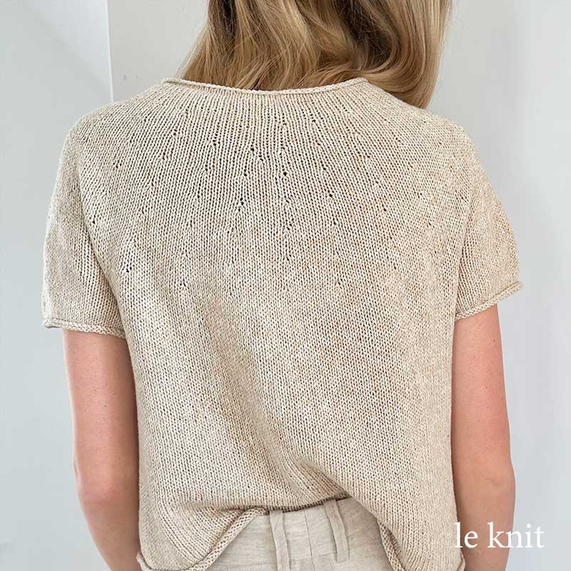 Strikkekit Plain Yoke Tee 20 fra Le Knit i Line garn