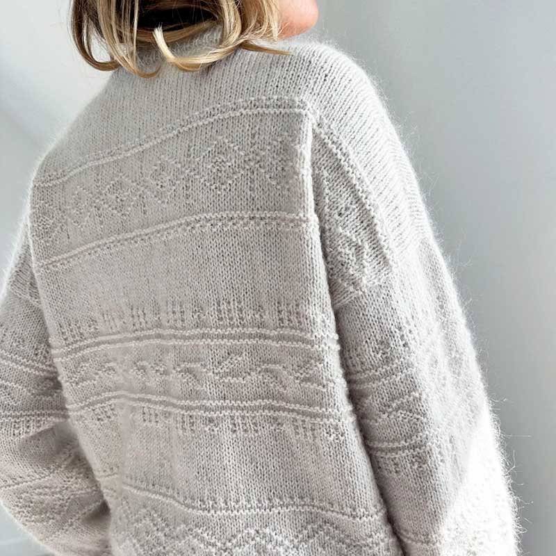 Strikkekit Porcelain Damask sweater fra Le knit i Sunday og Tynd Silk Mohair
