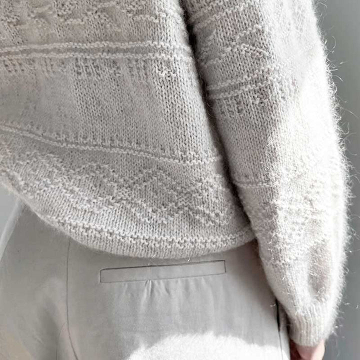 Strikkekit Porcelain Damask sweater fra Le knit i Sunday og Tynd Silk Mohair