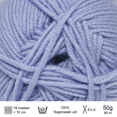 Strikkekit Selmas Sovedragt fra PetiteKnit i Extrafine Merino 90