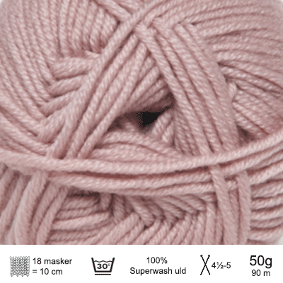 Strikkekit Selmas Sovedragt fra PetiteKnit i Extrafine Merino 90