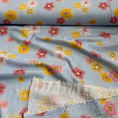 Gauze med blomster i lyserød og gul - KreStoffer
