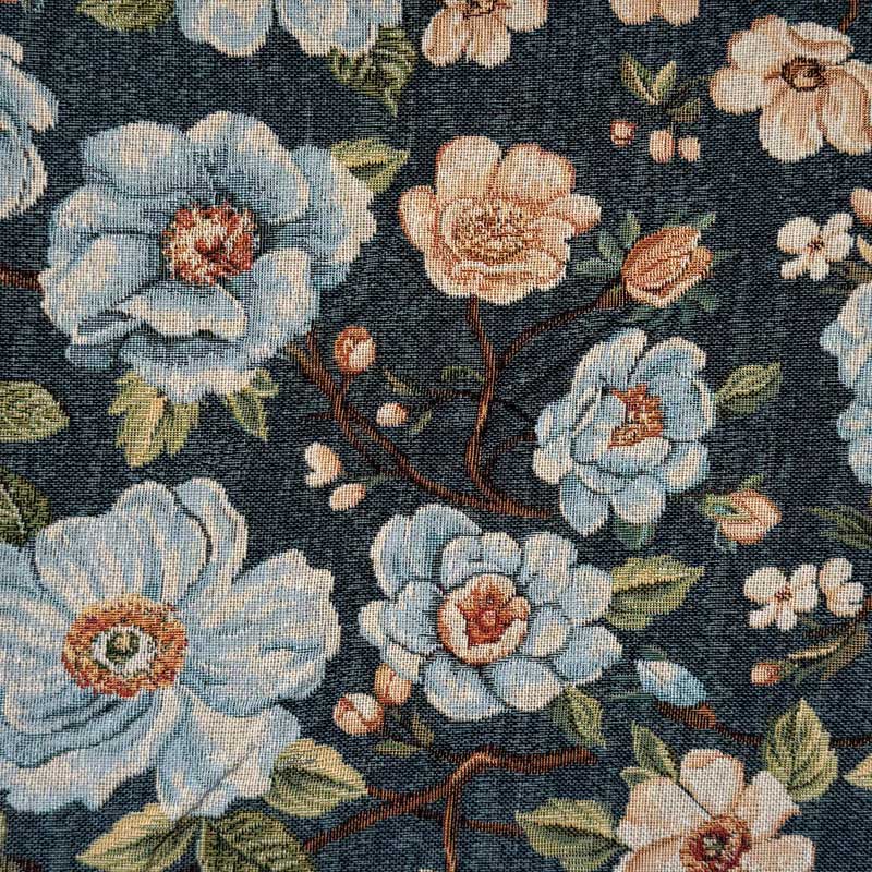 Gobelin med blomster grene