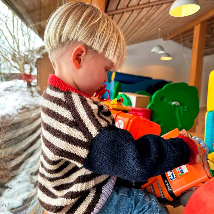 Holger Sweater fra PetiteKnit (Opskrift i fysisk papirudgave)