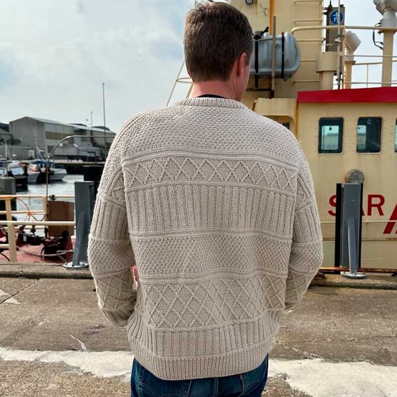 Ingrid Sweater Man fra PetiteKnit (Opskrift i fysisk papirudgave)
