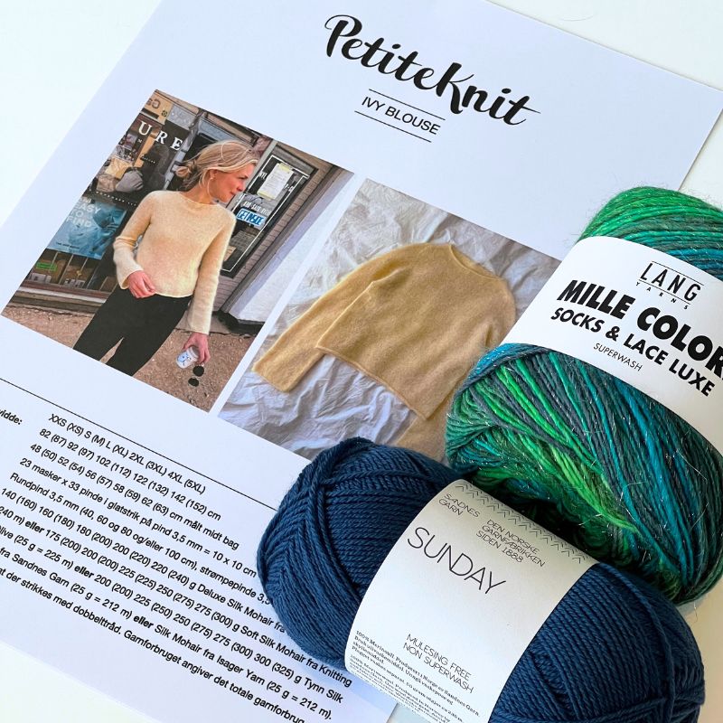 Strikkekit Ivy Blouse fra PetiteKnit i Sunday og Mille Colori