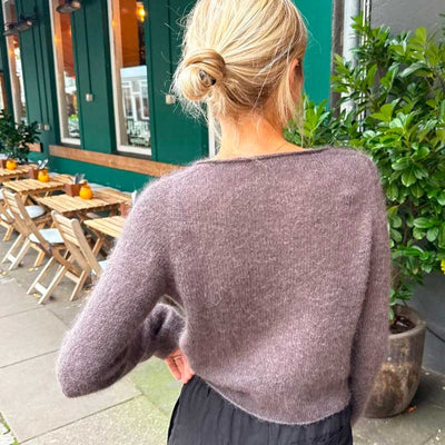 Ivy Cardigan fra PetiteKnit (Opskrift i fysisk papirudgave)