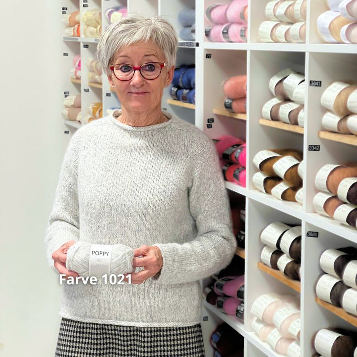 Strikkekit Ivy Sweater fra PetiteKnit i Poppy garn