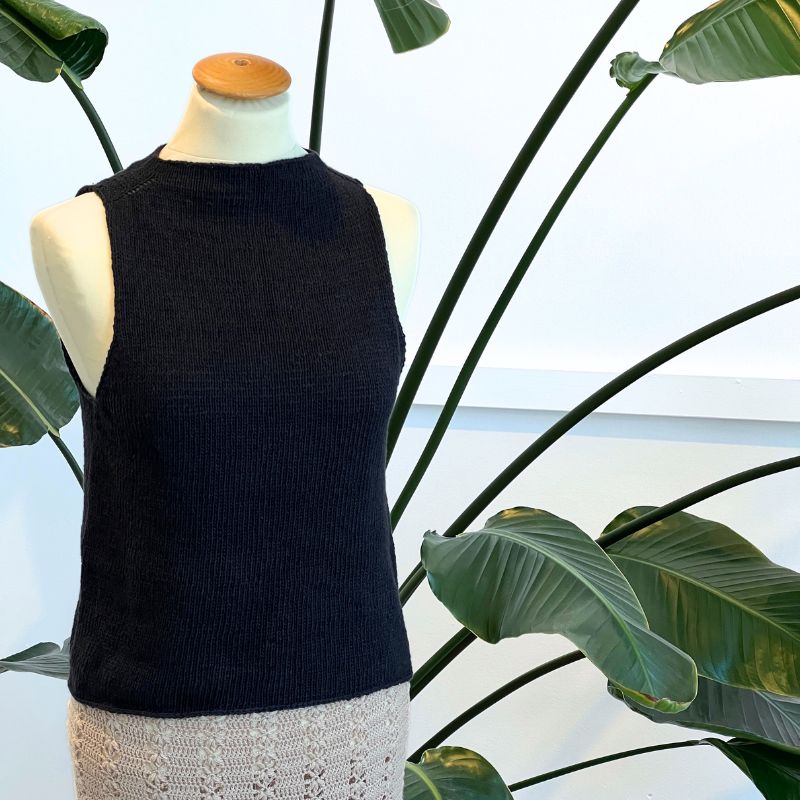 Strikkekit Ivy Top fra PetiteKnit i Tynd Line fra Sandnes Garn