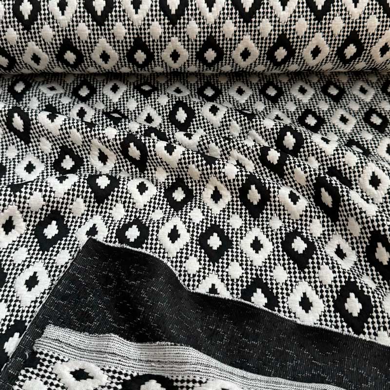 Jacquard med felter - KreStoffer