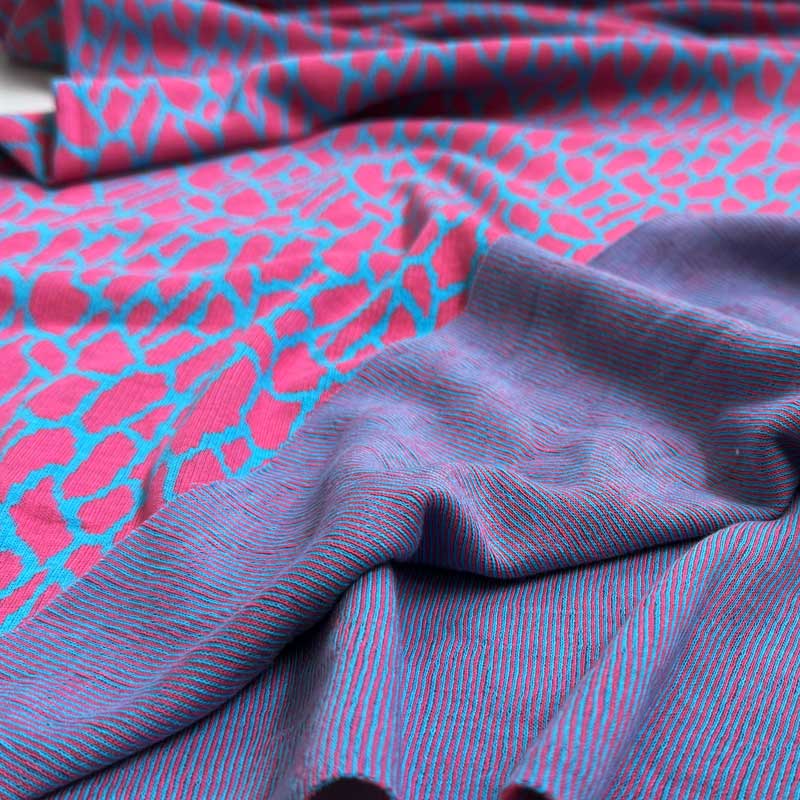 Jacquard strik med dyreprint pink