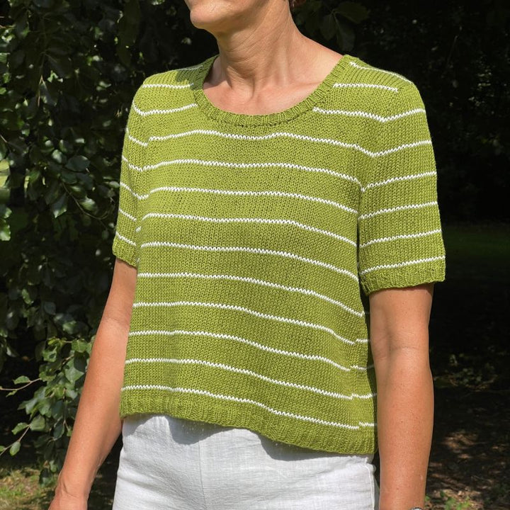 Strikkekit Julienne Tee fra Le Knit i Line garn fra Sandnes