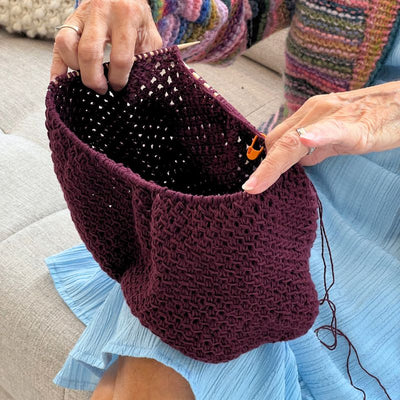 Strikkekit Juno Bag fra PetiteKnit i Tynd Line garn