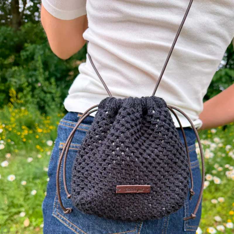 Juno Satchel fra PetiteKnit