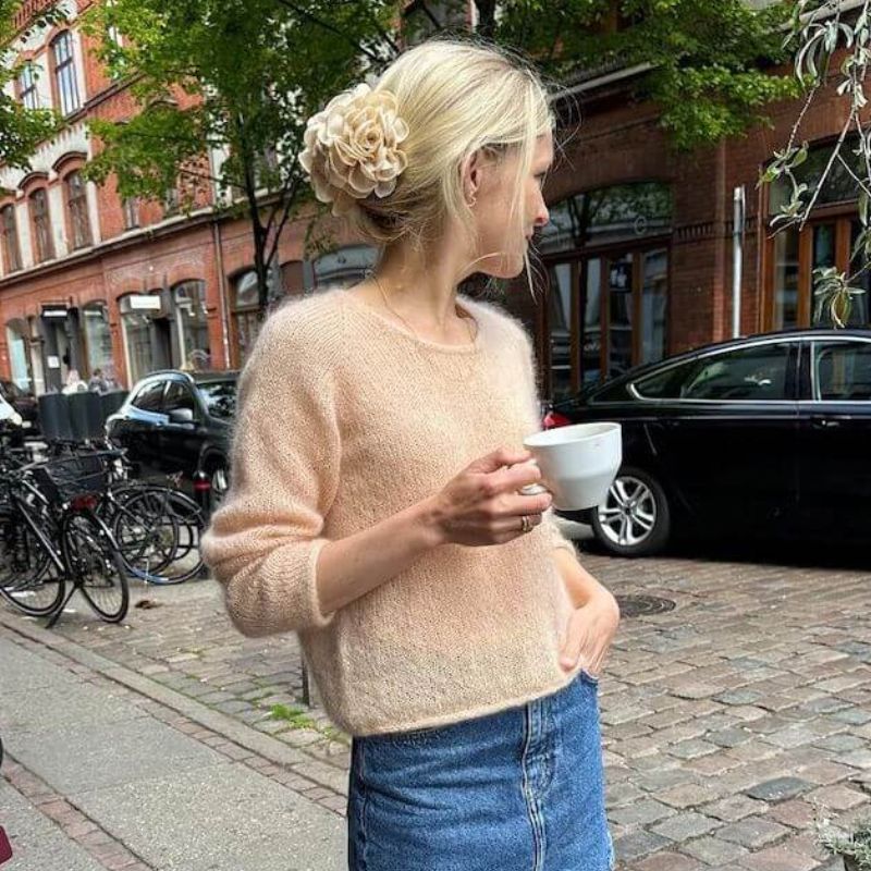 Strikkekit Kumulus bluse O-Neck fra PetiteKnit i Tynd Silk Mohair