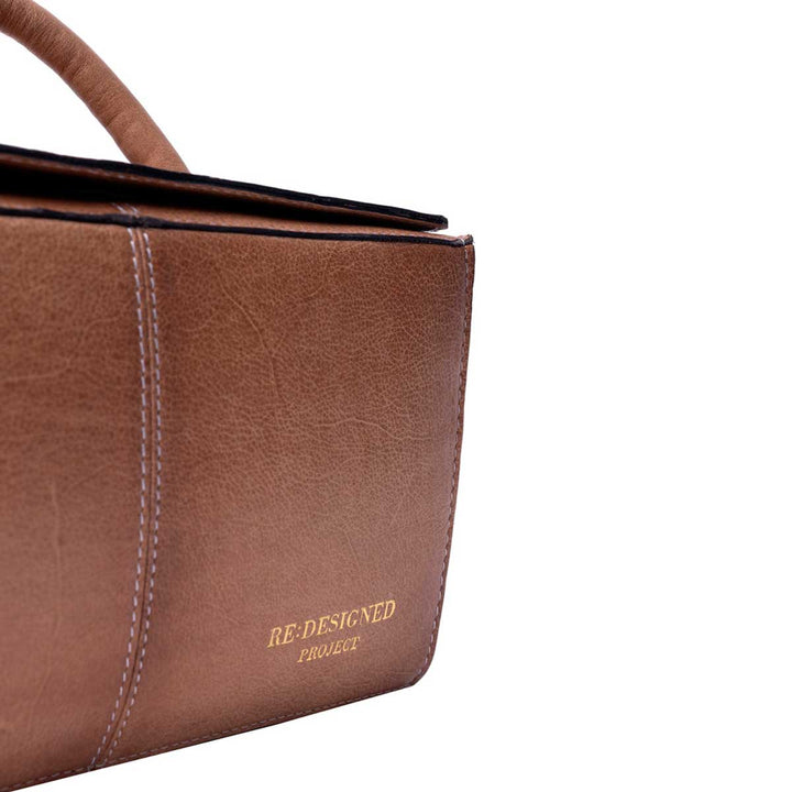 Taske projekt 134 fra RE:DESIGNED i Beige