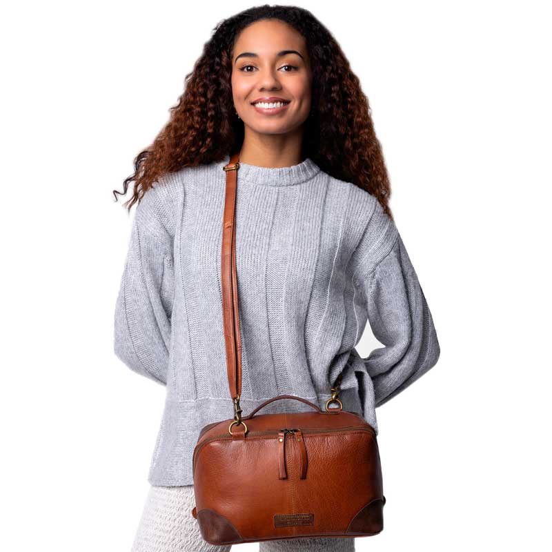 Taske project 79 fra RE:DESIGNED i valnød