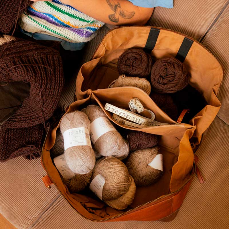 Taske project 79 fra RE:DESIGNED i valnød