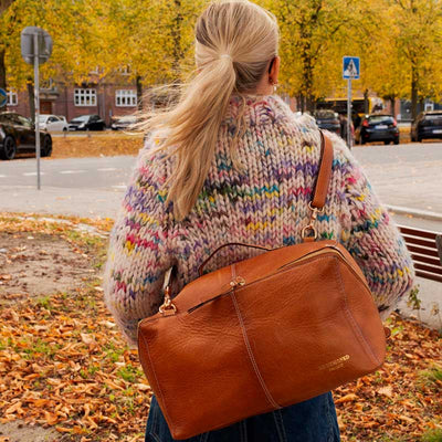 Taske project 90 fra RE:DESIGNED i valnød