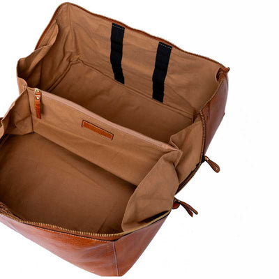 Taske project 90 fra RE:DESIGNED i valnød