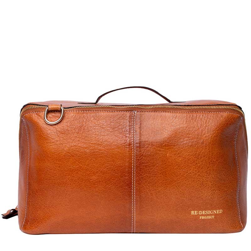 Taske project 90 fra RE:DESIGNED i valnød