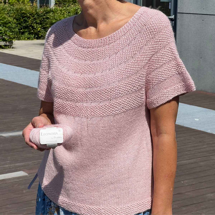 T-shirt kortærmet med bærestykke i Leonora garn