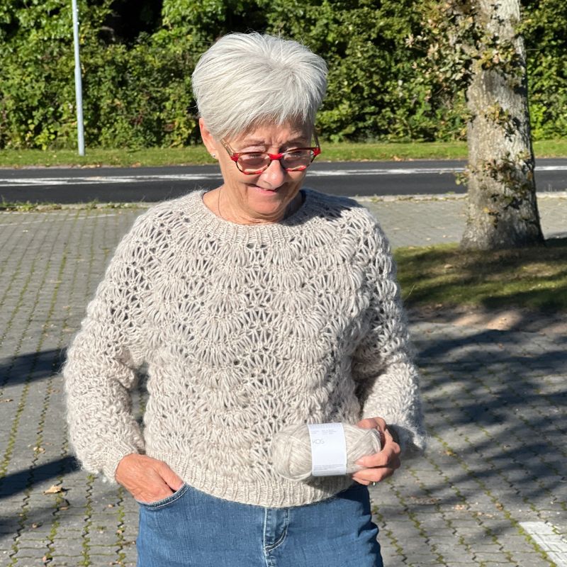 Strikkekit Oh Land Lettere end du tror sweater i KOS Garn