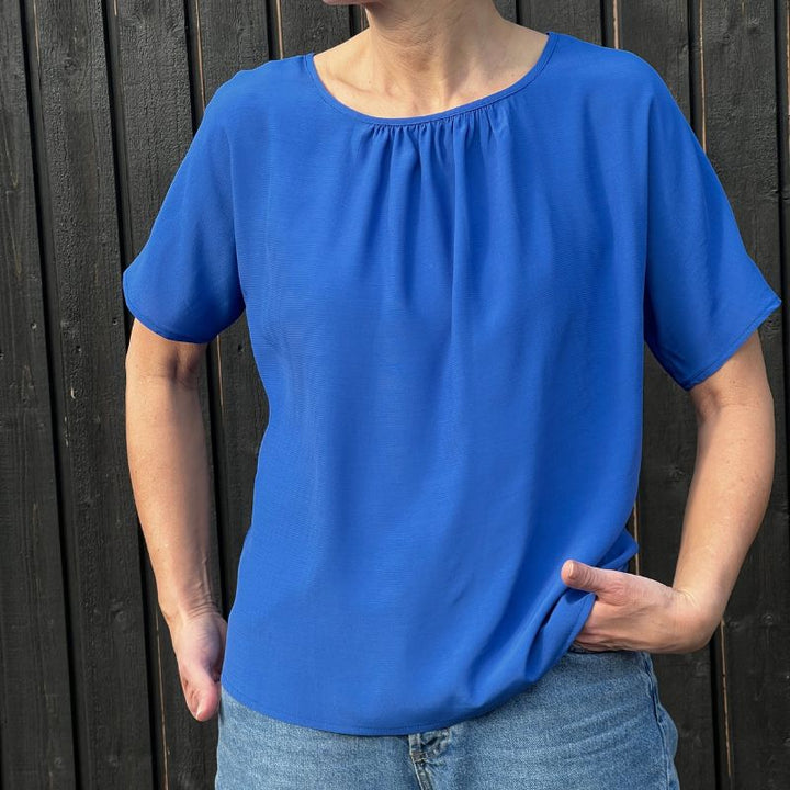 Line2Line B1275 Bluse med vingeærme, rynk og rib